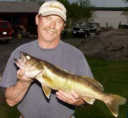 walleye fishing, ontario, canada