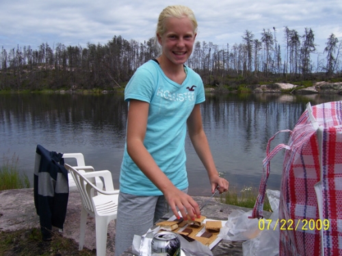 What better way to end a great day on Eagle Lake than with a dessert of s'mores made on the open fire. Delicious!